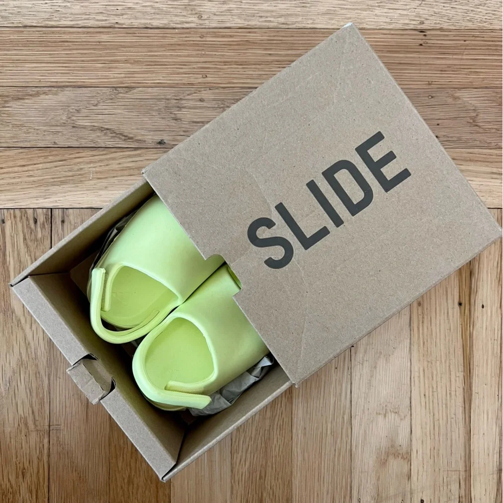 Adidas Glow Green Yeezy Slides in Infant 4K